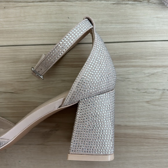 Selling because I sadly have nothing to wear these for. So cute though - Picture 3 of 4